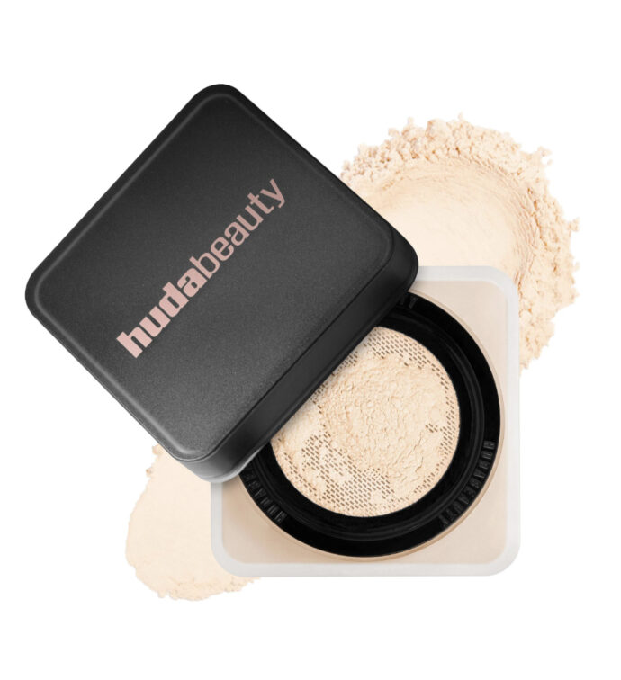 ⁦Huda beauty powder⁩ - الصورة ⁦4⁩